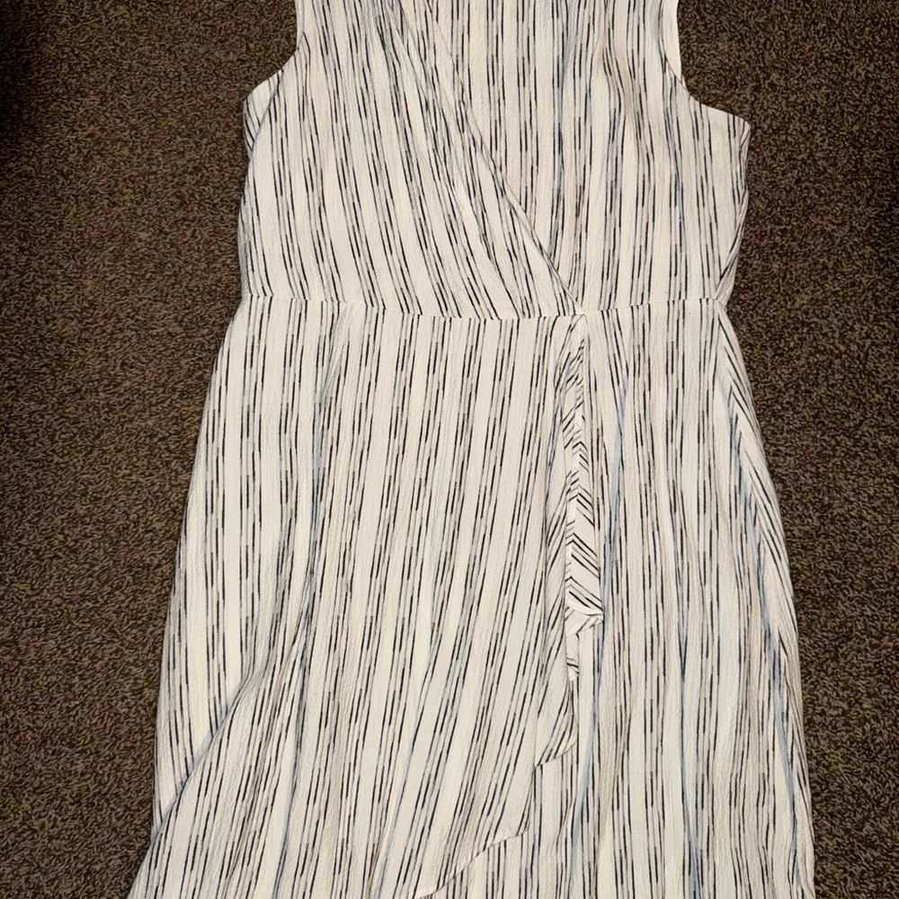 Calvin Klein White and Gray Asymmetrical Wrap Sundress